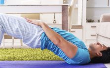 Cvičenie pre zdravú prostatu Pomalé cvičenie na pohyb panvových svalov na podlahe doma!